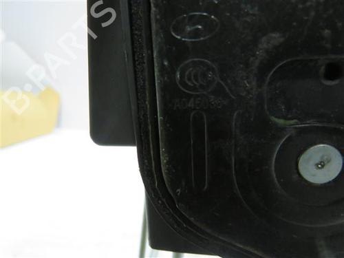 Front right lock HYUNDAI TUCSON (JM) 2.0 CRDi | BP24555550C97 