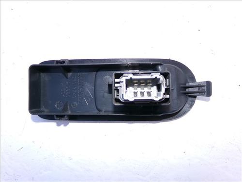 Interrupteur de vitre avant droite RENAULT SCÉNIC II (JM0/1_) 1.6 16V (JM1R) | BP29423455I26 