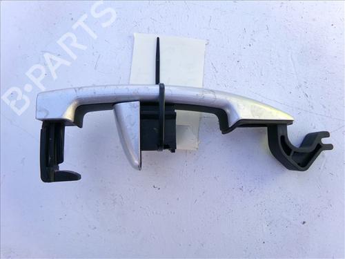 Used Front left exterior door handle PEUGEOT 207 (WA_, WC_) 1.4 HDi (68 hp) 28689750