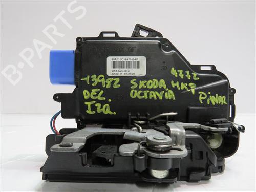 Used Front left lock SKODA OCTAVIA I (1U2) 1.9 TDI (90 hp) 24555481