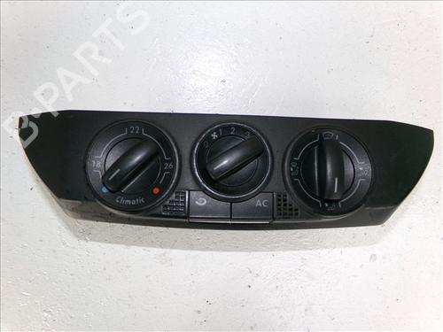 AC-Styringsenhed/Manøvreenhed VW POLO IV (9N_, 9A_) 1.4 TDI (75 hp) 30460521