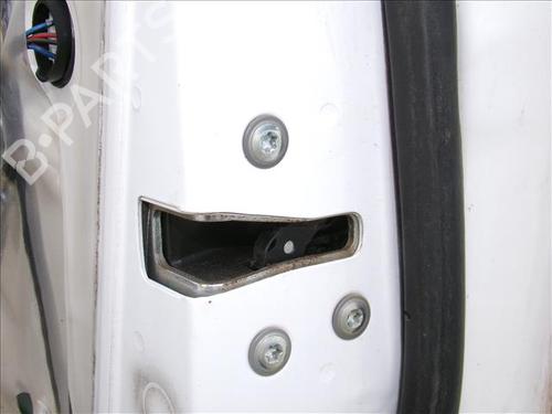 Used Front right lock SUZUKI GRAND VITARA II (JT, TE, TD) 1.9 DDiS All-wheel Drive (JT419, TD44, JB419WD, JB419XD,... (129 hp) 25753053