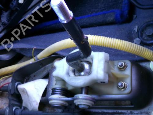Used Gear lever HYUNDAI ACCENT II (LC) 1.5 CRDi (82 hp) 25348479