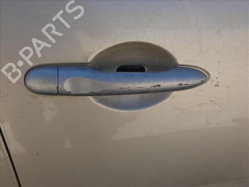 Høyre foran utvendig håndtak RENAULT SCÉNIC III (JZ0/1_) 1.9 dCi (JZ0J, JZ1J, JZ1K, JZ1S) (131 hp) 24558052