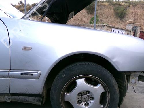 Used Right front fenders MERCEDES-BENZ E-CLASS (W210) E 280 (210.063) (204 hp) 27444047