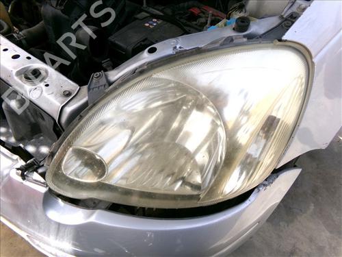 Koplamp links TOYOTA YARIS (_P1_) 1.4 D-4D (NLP10_, NLP10R) (75 hp) 28451494