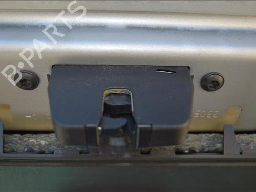 Used Tailgate lock PEUGEOT 3008 II SUV (MC_, MR_, MJ_, M4_) 1.2 THP/ PureTech 130 (MRHNSM, MRHNSU, MRHNSJ, MRHNYW,... (131 hp) 24563033