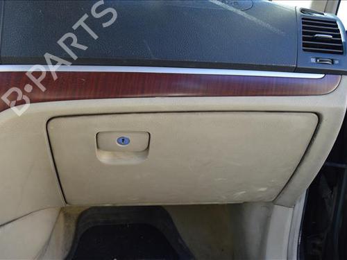 Used Glove box HYUNDAI SANTA FÉ II (CM) 2.2 CRDi (139 hp) 24562583
