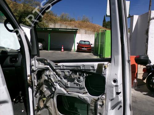 Right front door HYUNDAI H-1 Van (A1) 2.5 CRDi | BP28838437C3 