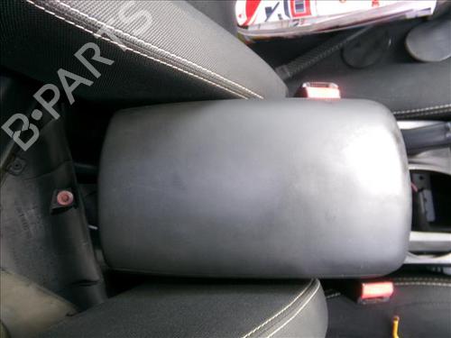 Used Armrest / Center console NISSAN QASHQAI / QASHQAI +2 I (J10, NJ10, JJ10E) 1.6 dCi All-wheel Drive (130 hp) 25752971