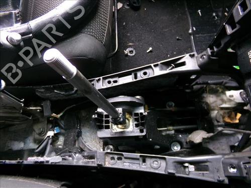 Used Gear lever TOYOTA AURIS Estate (_E18_) 2.0 D-4D (ADE186_) (124 hp) 25301967