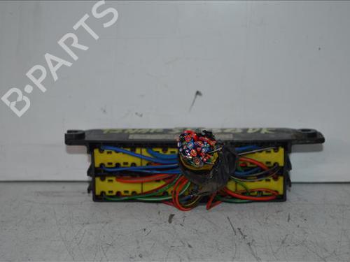 Fuse box HYUNDAI H-1 / STAREX Bus (A1) 2.5 TCi | BP24557553E1 