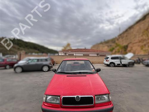 Brugte SKODA FELICIA I (6U1) 1.3 (68 hp) 4333056