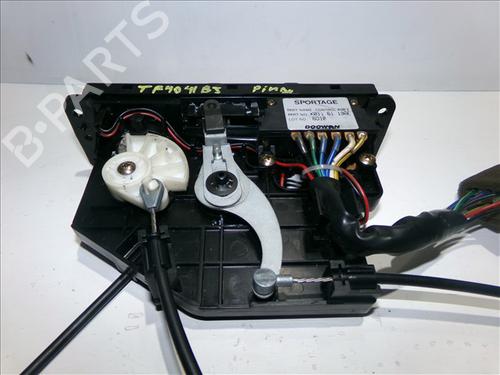 Climate control KIA SPORTAGE SUV (K00) 2.0 | BP24559914I5 