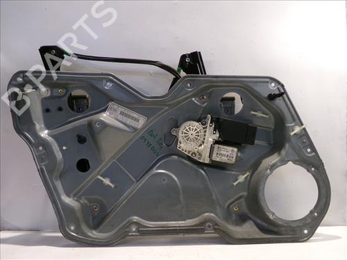 Rudehejsemekanisme ventre foran SEAT LEON (1M1) 1.9 TDI (110 hp) 29303330