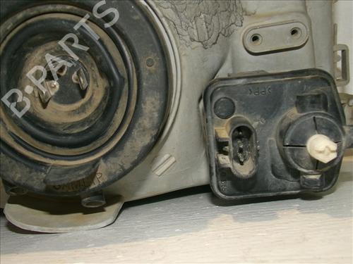 Right headlight KIA SPORTAGE SUV (K00) 2.0 TD 4WD | BP24561553C29 