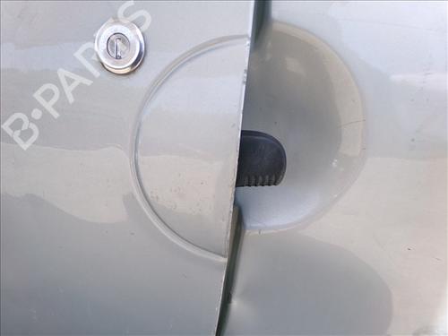 Used Front left exterior door handle RENAULT TWINGO I (C06_) 1.2 16V (C06C, C06D, C06K) (75 hp) 26949404