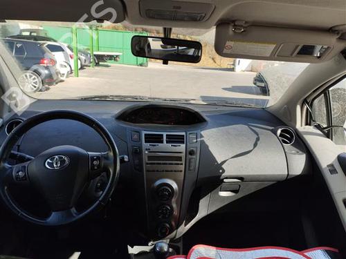 Lève-vitre avant gauche TOYOTA YARIS (_P9_) 1.4 D-4D (NLP90_, NLP90R) | BP24567443C22 