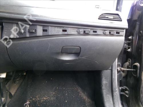 Used Glove box RENAULT MEGANE III Hatchback (BZ0/1_, B3_) 1.5 dCi (86 hp) 24568898