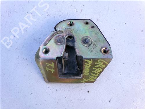 Używane Zamek drzwi tylnych lewych PEUGEOT EXPERT (224_) 1.9 D (69 hp) 30595903