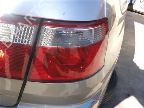Used Right taillight KIA CARENS II MPV (FJ) 2.0 CRDi (113 hp) 25279892
