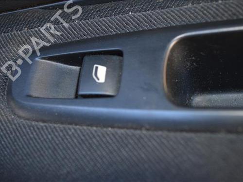 Used Left rear window switch PEUGEOT 3008 II SUV (MC_, MR_, MJ_, M4_) 1.2 THP/ PureTech 130 (MRHNSM, MRHNSU, MRHNSJ, MRHNYW,... (131 hp) 24563028