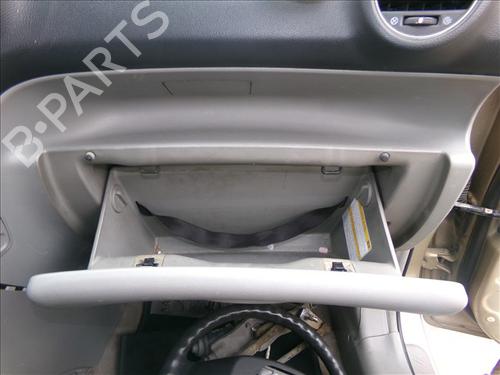 Handskerum KIA CARENS III MPV (UN) 2.0 CRDi 140 | BP30437706C95 