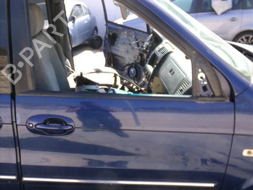 Used Right front door KIA CARNIVAL I (UP, FL) 2.9 TDi (126 hp) 25215537