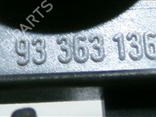 Fuse box OPEL MERIVA A MPV (X03) 1.7 CDTI (E75) | BP24858744E1 