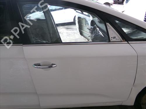 Used Right front door KIA CARENS IV 1.6 GDi (135 hp) 25302046
