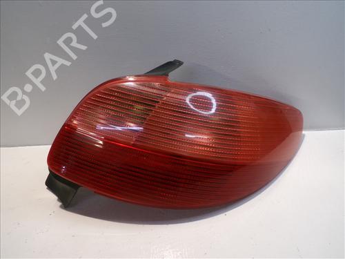 Used Right taillight PEUGEOT 206 Hatchback (2A/C) 1.4 i (75 hp) 30325531
