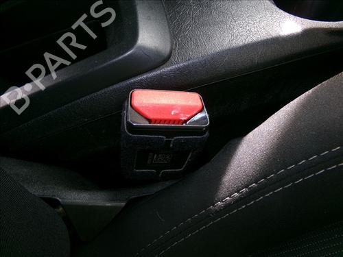 Engache cinturón FIAT TIPO Hatchback (356_, 357_) 1.0 (357HXN1A) (101 hp) 31082523