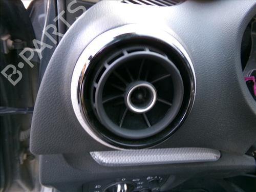 Rejilla aireadora AUDI A3 (8V1, 8VK) 2.0 TDI (150 hp) 28034974