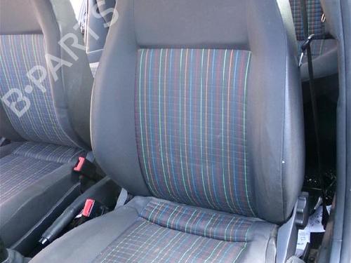 Siège avant gauche VW POLO (9N_, 9A_) 1.4 TDI (70 hp) 27978884