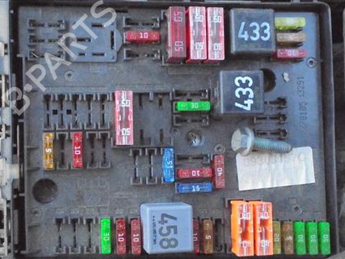 Used Fuse box VW GOLF PLUS V (5M1, 521) 1.4 16V (75 hp) 24564376