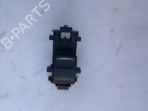 Used Right front window switch TOYOTA YARIS (_P9_) 1.4 D-4D (NLP90_, NLP90R) (90 hp) 24567429