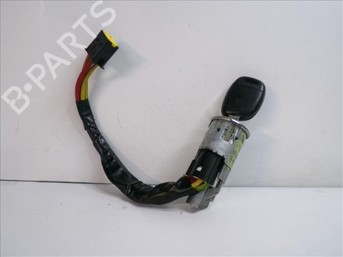 Elektronisk modul RENAULT CLIO II (BB_, CB_) 1.4 16V (B/CB0P, BB13) (98 hp) 24860667