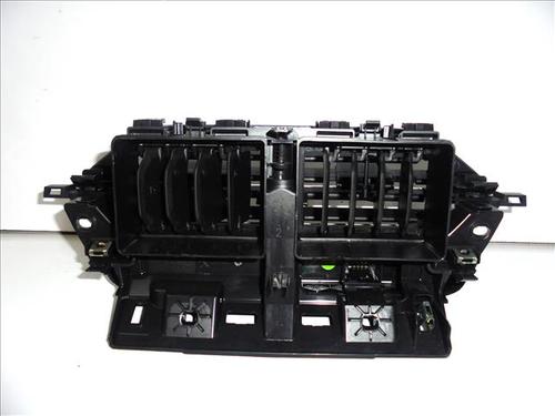 Climate control PEUGEOT 208 II (UB_, UP_, UW_, UJ_) 1.2 PureTech 75 | BP24561868I5 
