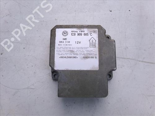 Airbag styreenhed VW PASSAT B5.5 (3B3) 1.9 TDI (130 hp) 24858996