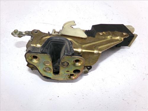 Used Front left lock OPEL OMEGA B (V94) 2.5 TD (F69, M69, P69) (130 hp) 28008603