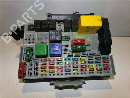 Used Fuse box OPEL ASTRA G Hatchback (T98) 1.6 16V (F08, F48) (101 hp) 28350535