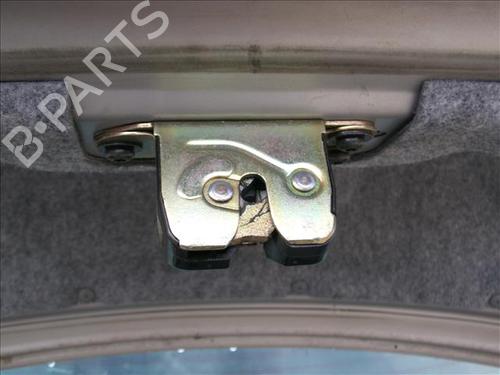 Used Tailgate lock VOLVO S40 I (644) 1.6 (105 hp) 24568413