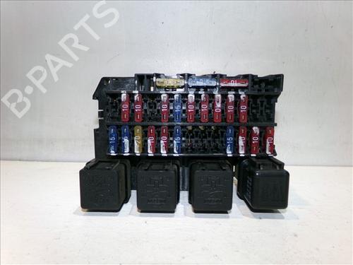 Used Fuse box NISSAN MICRA II (K11) 1.0 i 16V (K11) (54 hp) 28838532