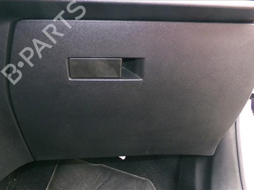 Used Glove box DS DS 3 / DS 3 CROSSBACK (UR_, UC_, UJ_) 1.5 BlueHDi 100 (UCYHYJ) (102 hp) 31020147