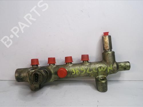 Einspritzleiste für OPEL CORSA C (X01) 1.7 CDTI (F08, F68) (100 hp) 25835669
