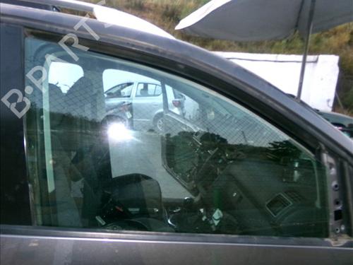 Used Front right door window VW TOURAN (1T3) 1.6 TDI (105 hp) 28070127