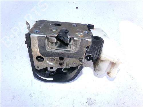 Høyre foran lås FIAT MULTIPLA (186_) 1.9 JTD 115 (115 hp) 28838461