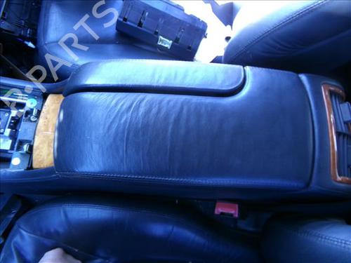 Used Armrest / Center console MERCEDES-BENZ S-CLASS (W220) S 500 (220.075, 220.175, 220.875) (306 hp) 25612200