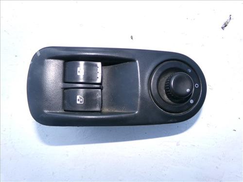 Used Left front window switch RENAULT TRAFIC II Bus (JL) 2.0 dCi 115 (JL00, JL01, JL0H, JL0M, JL0U) (114 hp) 29385214