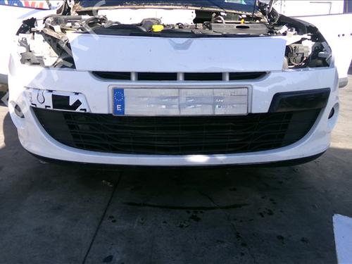 Used Front bumper RENAULT MEGANE III Hatchback (BZ0/1_, B3_) 1.5 dCi (BZ09, BZ0D, BZ1W, BZ29, BZ14) (110 hp) 30966520